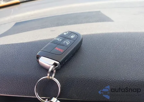 2018 Dodge Charger Sxt Plus Rwd z USA, uszkodzony, nr VIN 2C3CDXHG1JH167383